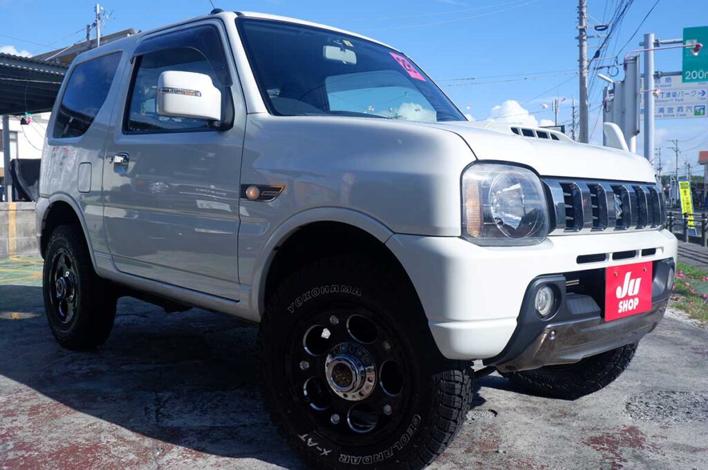 ジムニー 660 ランドベンチャー 4WD 人気の最終型ランドベンチャーAT 2年保証にアップグレード可能です人気色パールホワイトの入庫です!