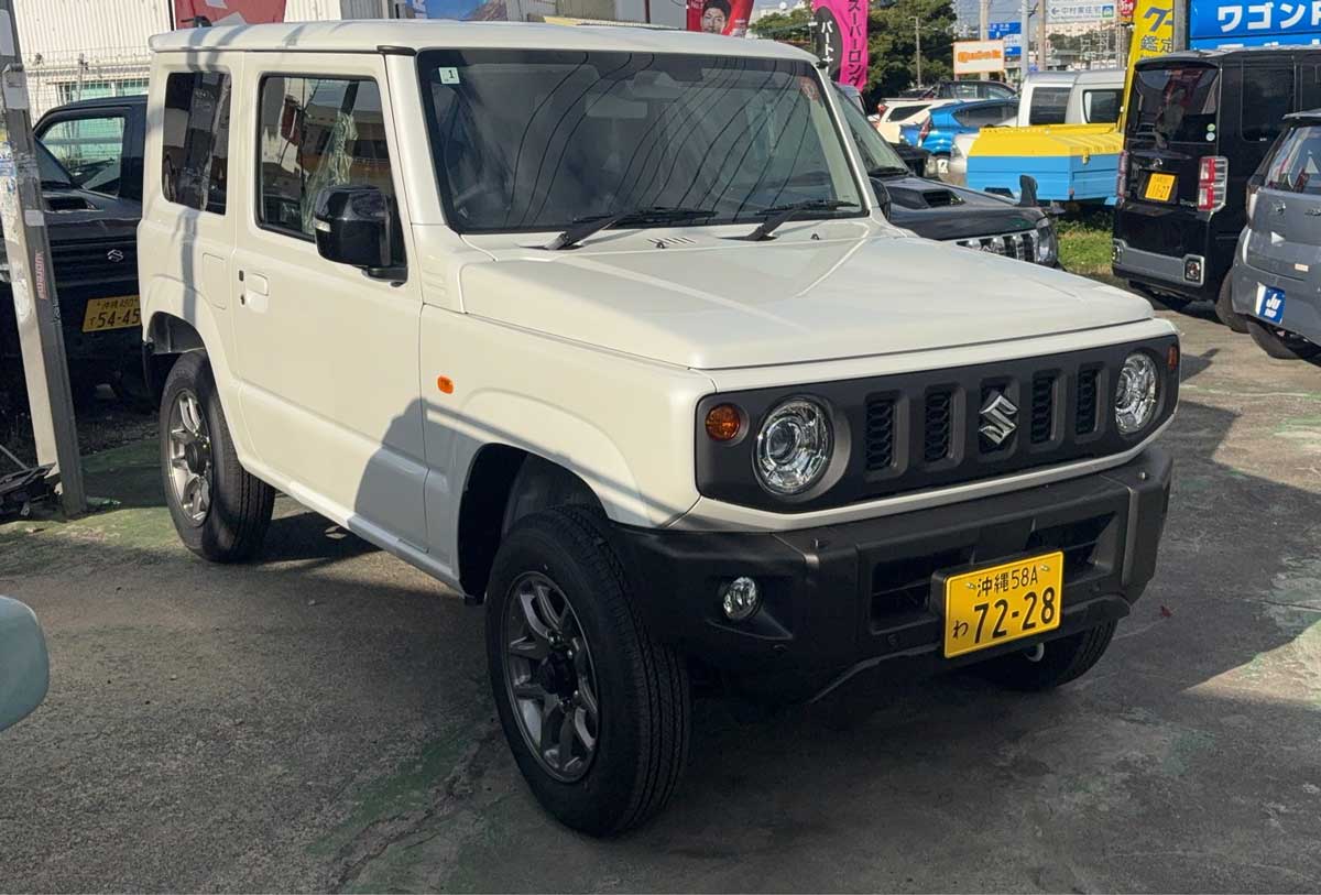 新車デモカー到着