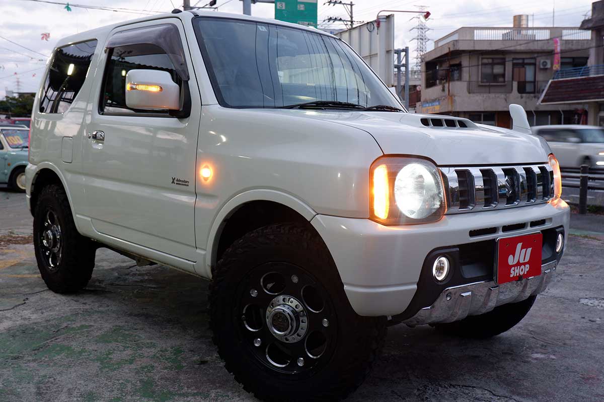 スズキ ジムニー 660 クロスアドベンチャー XC 4WD 人気のクロスアドベンチャー・パールホワイトAT ・社外パーツ多数・ナビテレビ・こだわりのオーディオ