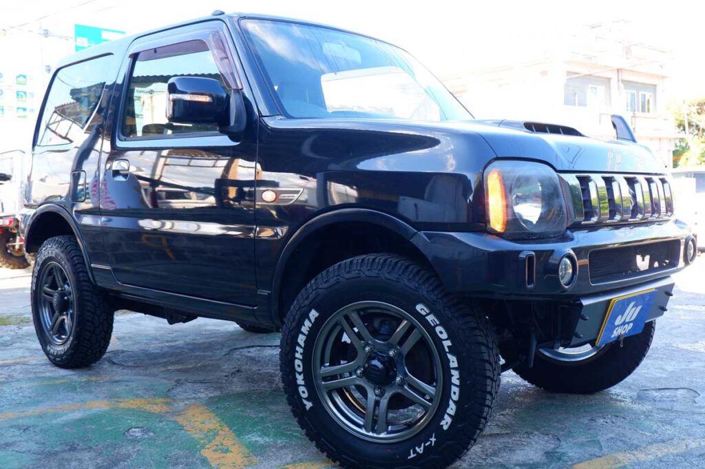 スズキ ジムニー 660 ランドベンチャー 4WD 人気のランドベンチャー黒AT 車。本土仕入れ・カスタムしました！